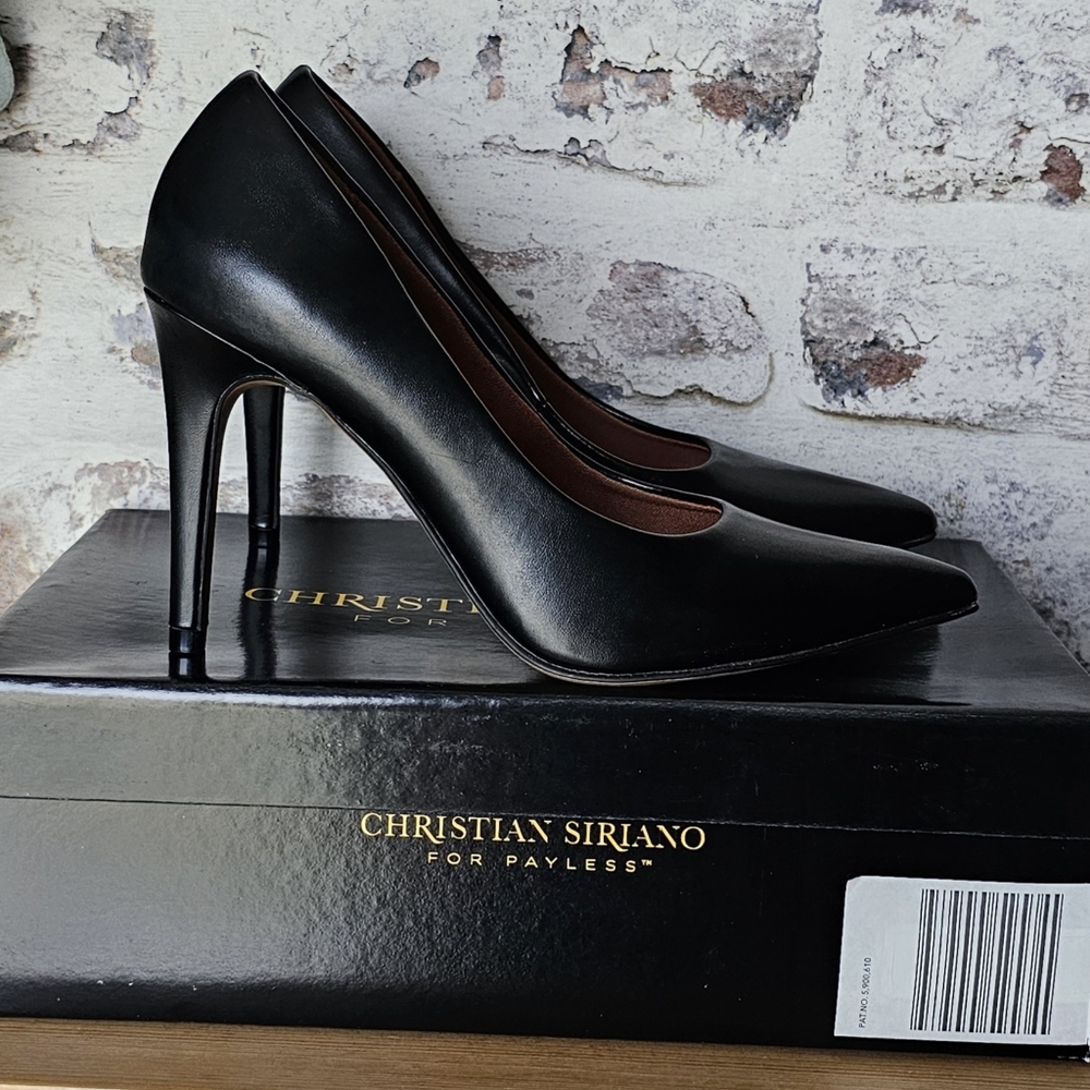 Christian Siriano Black Heel Pumps. New. Size 6